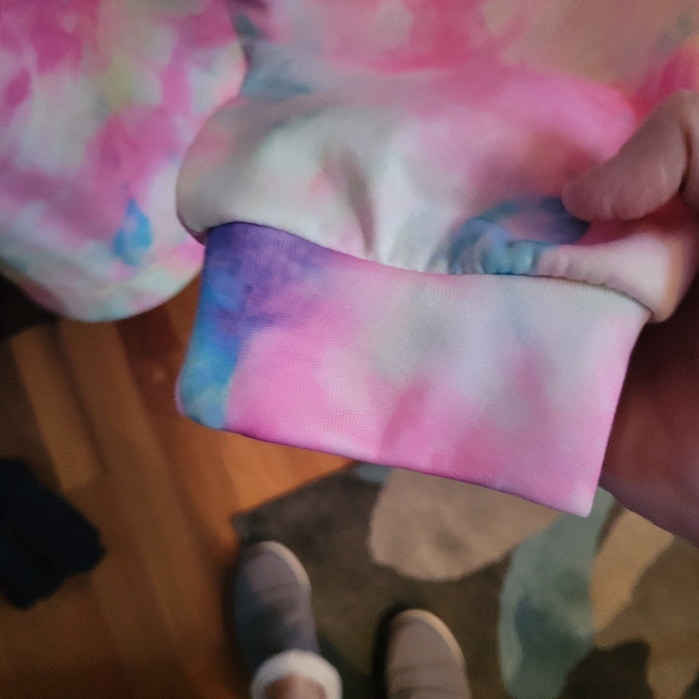 3/$12 No name sweatshirt 3xl- COLORFUL - Picture 3 of 4
